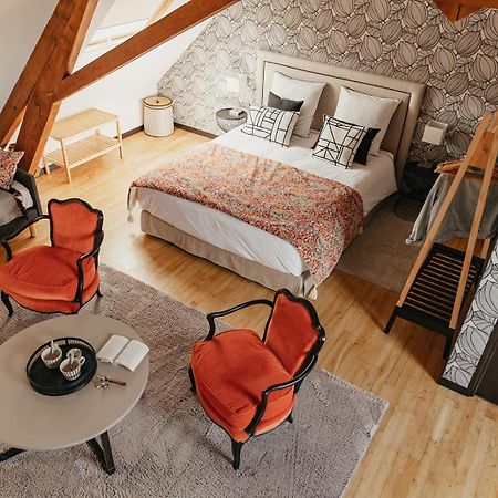 Le Clos Poulain Petits Gites De Charme Et Chambres D'Hotes Familiales Au Calme Proche Bayeux Et Des Plages Nonant Екстер'єр фото