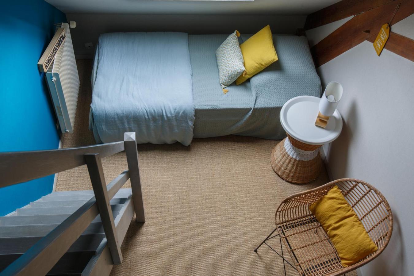 Le Clos Poulain Petits Gites De Charme Et Chambres D'Hotes Familiales Au Calme Proche Bayeux Et Des Plages Nonant Номер фото